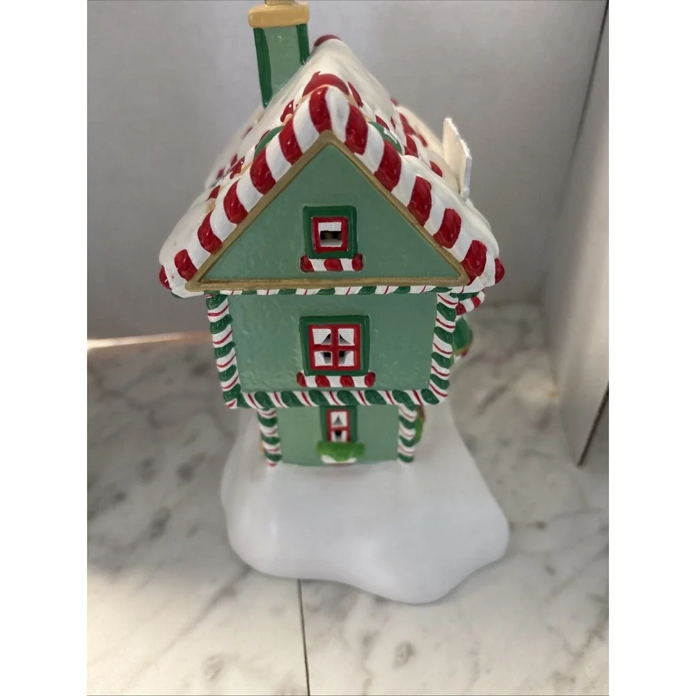 Dept 56 M&M's Christmas Bakery Lighted House Building &‎ Candy Dish With Light